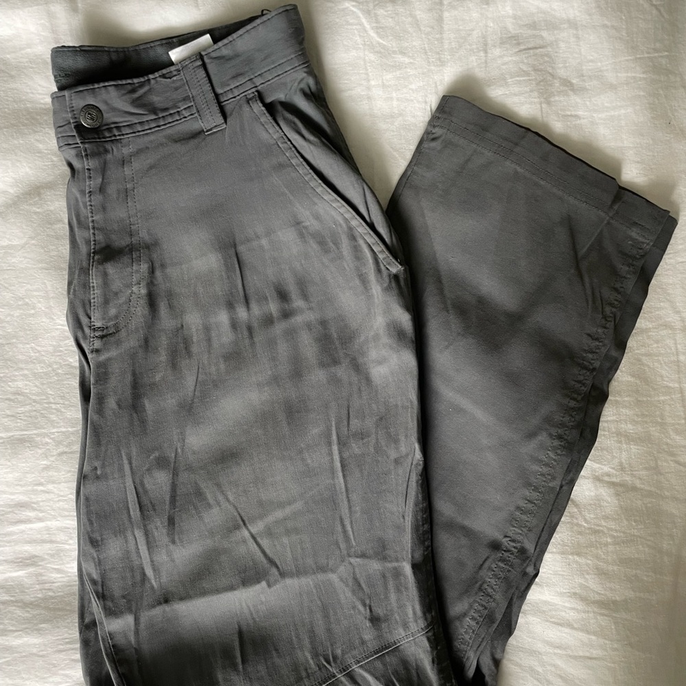 Columbia gray work / athletic / outdoor pants, 32 W 32 L